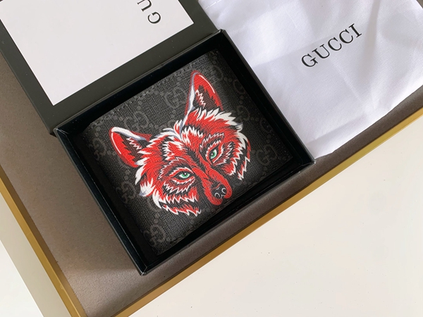 グッチ財布コピー正面デザイン